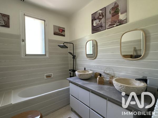 Maison à vendre 9 pièces 160 m² Aubenas