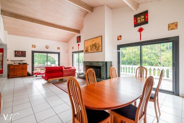 Maison à vendre 900 000 € Tournefeuille 8 p 308 m² DPE B
