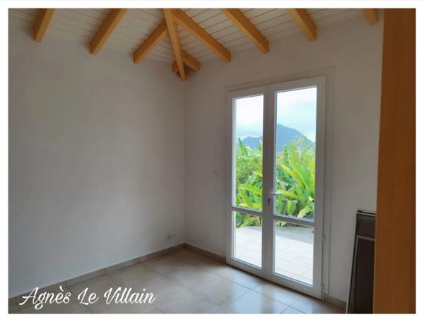 Maison avec Piscine vue sur la Baie des Saintes