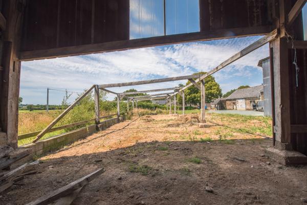 ENSEMBLE IMMOBILIER A RÉNOVER – FORT POTENTIEL – ENTRE GUÉMENÉ-PENFAO ET LA FORÊT DU GÂVRE