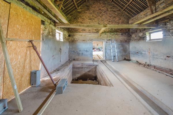 ENSEMBLE IMMOBILIER A RÉNOVER – FORT POTENTIEL – ENTRE GUÉMENÉ-PENFAO ET LA FORÊT DU GÂVRE