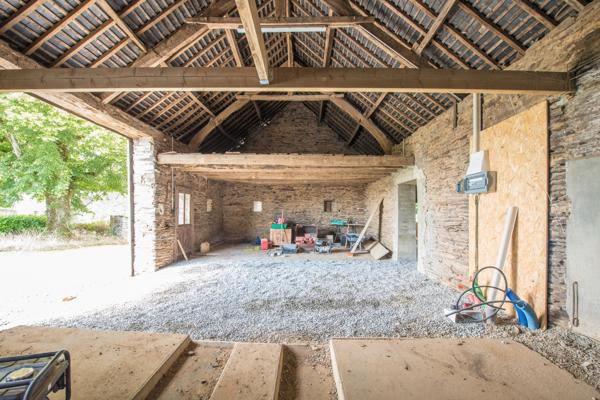 ENSEMBLE IMMOBILIER A RÉNOVER – FORT POTENTIEL – ENTRE GUÉMENÉ-PENFAO ET LA FORÊT DU GÂVRE