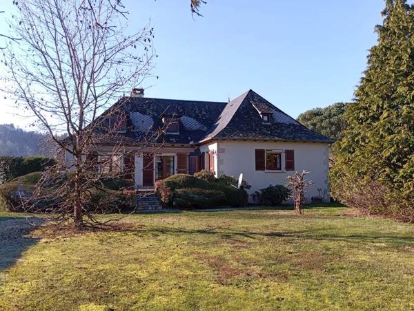 Maison à vendre |  Argentat |  6 pièces | 140 m²