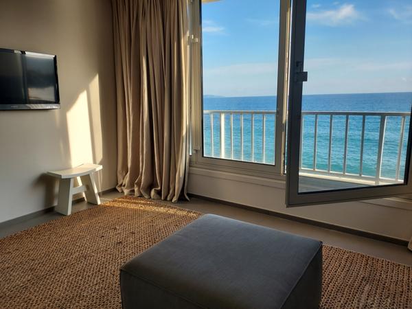 Grand Studio 42m² les pieds dans l'eau route des Sanguinaires vue mer Ajaccio (20000)