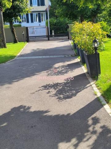 Maison à vendre 8 pièces de 210 m²