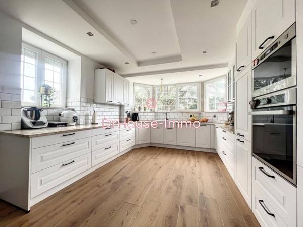 Maison à vendre 8 pièces de 210 m²