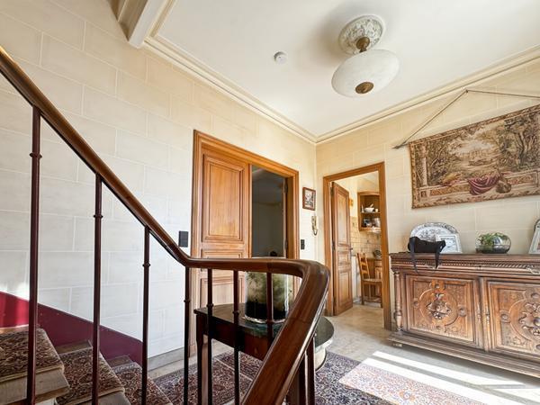 Maison de Caractère Mairie de Rosny + dépendance 90m²