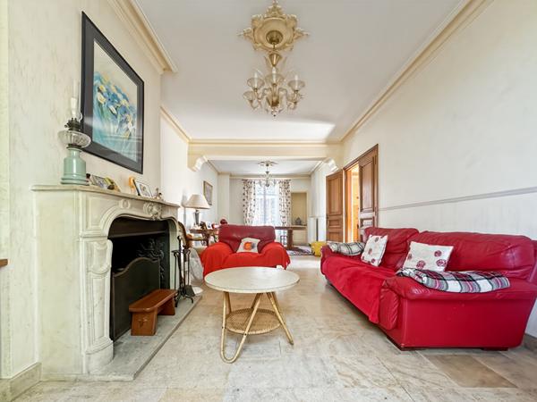 Maison de Caractère Mairie de Rosny + dépendance 90m²