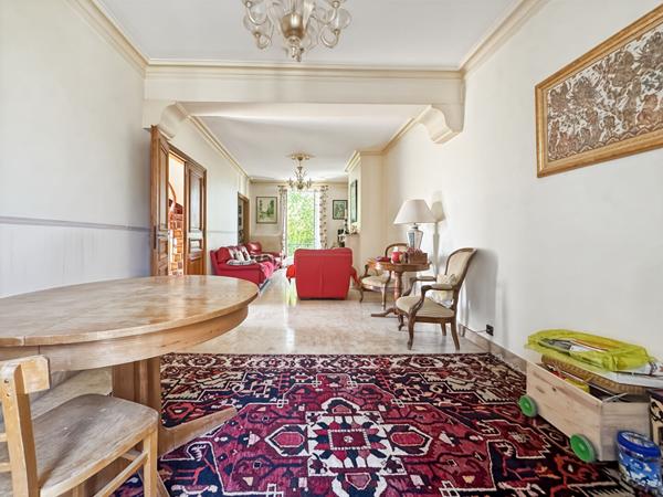 Maison de Caractère Mairie de Rosny + dépendance 90m²