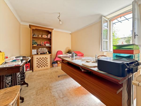 Maison de Caractère Mairie de Rosny + dépendance 90m²