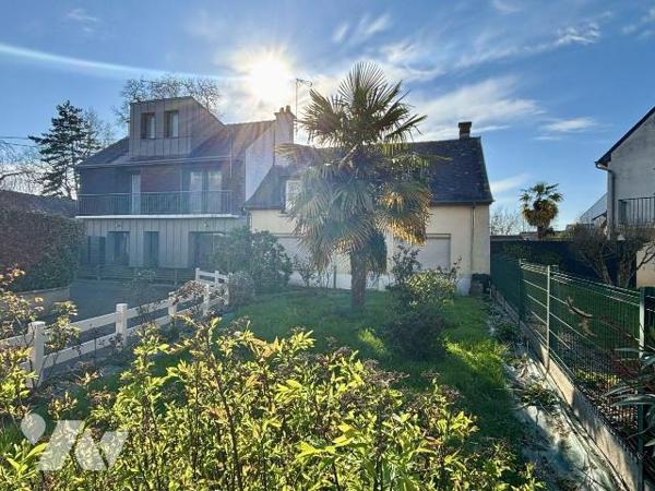 EXCLUSIVITÉ - BOURG DE CESSON-SÉVIGNÉ - AU CALME - MAISON - GRAND GARAGE - TERRAIN CONSTRUCTIBL...