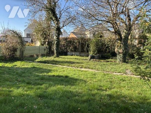 EXCLUSIVITÉ - BOURG DE CESSON-SÉVIGNÉ - AU CALME - MAISON - GRAND GARAGE - TERRAIN CONSTRUCTIBL...