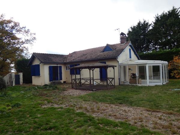 Maison avec sa dépendance et piscine entre Brezolles et Dreux