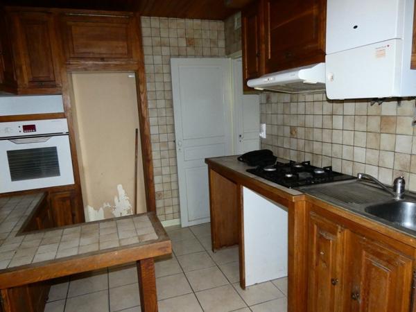 Maison avec sa dépendance et piscine entre Brezolles et Dreux