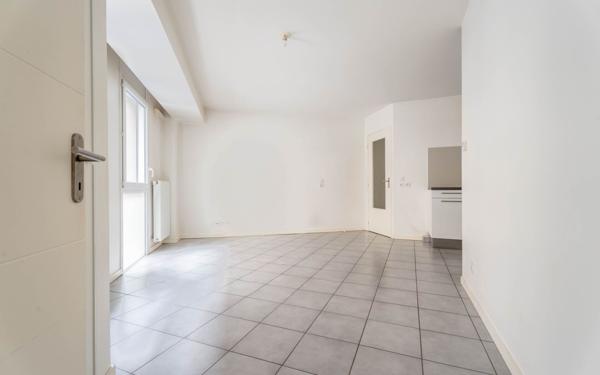 Appartement à vendre    2 pièces • 45 m2 Lyon 7