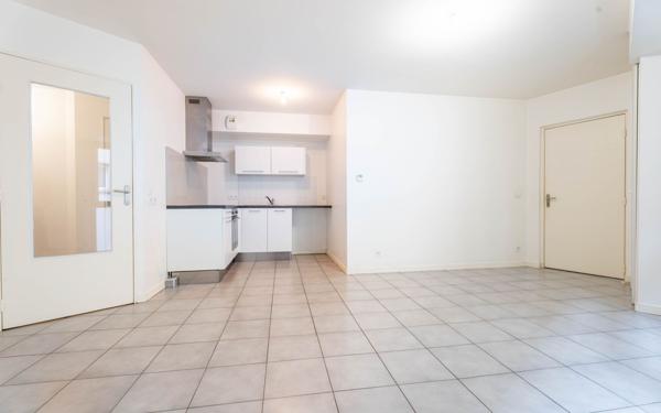 Appartement à vendre    2 pièces • 45 m2 Lyon 7