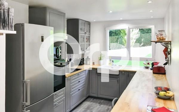 Appartement à louer    3 pièces • 66,11 m2 Versailles