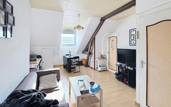 Appartement à vendre    1 pièce • 29,83 m2 Tours