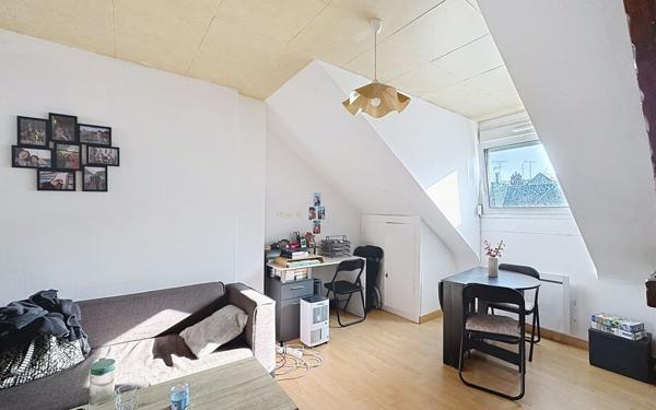 Appartement à vendre    1 pièce • 29,83 m2 Tours