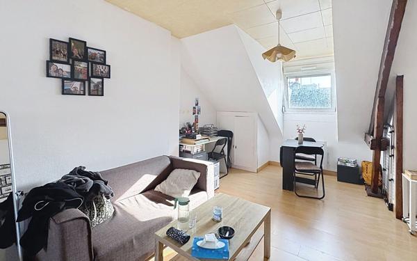 Appartement à vendre    1 pièce • 29,83 m2 Tours