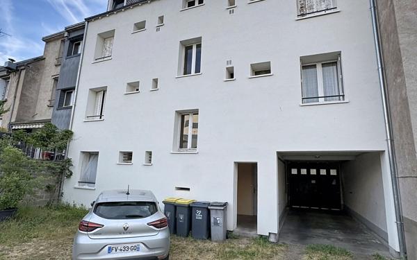 Appartement à vendre    1 pièce • 29,83 m2 Tours