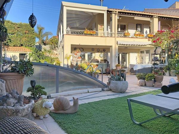 VILLA SAINT AYGULF (83370) 5 PIÈCES CLIMATISÉE  TOUT CONFORT - TERRASSE - PISCINE -