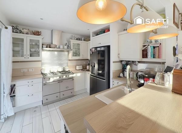 VILLA SAINT AYGULF (83370) 5 PIÈCES CLIMATISÉE  TOUT CONFORT - TERRASSE - PISCINE -
