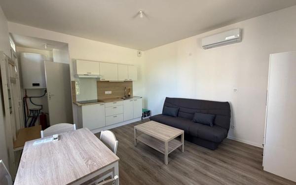 Appartement à louer    1 pièce •  Saint-Pierre-du-Mont