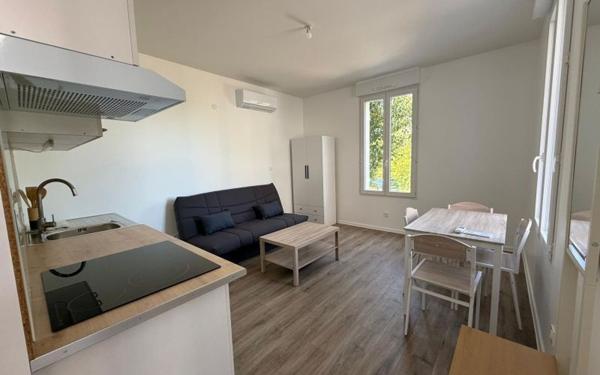 Appartement à louer    1 pièce •  Saint-Pierre-du-Mont