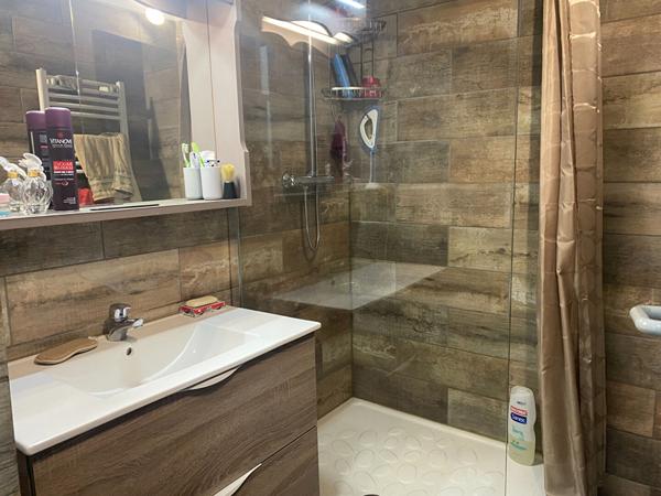 Appartement d'exception au pied des pistes ? Vue montagnes et lac- garage (22m²)