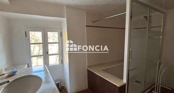 À vendre Maison 6 pièces 163.73 m² - Aiglun 04510