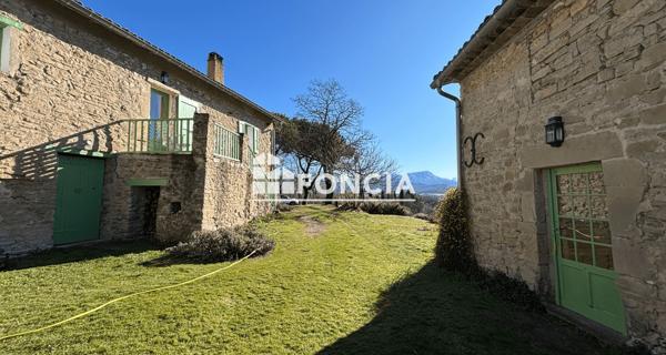 À vendre Maison 6 pièces 163.73 m² - Aiglun 04510