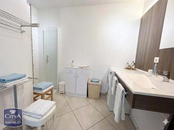 Appartement à vendre 3 pièces 61.57m² Fréjus (83600)