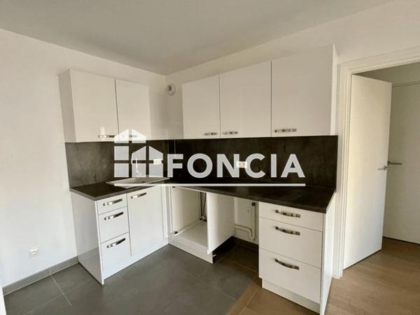 Location Appartement 2 pièces 49 m² - 6 QUATER ALLEE GASTON BACHELARD Paris 75014