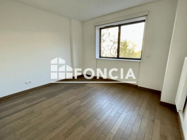 Location Appartement 2 pièces 49 m² - 6 QUATER ALLEE GASTON BACHELARD Paris 75014