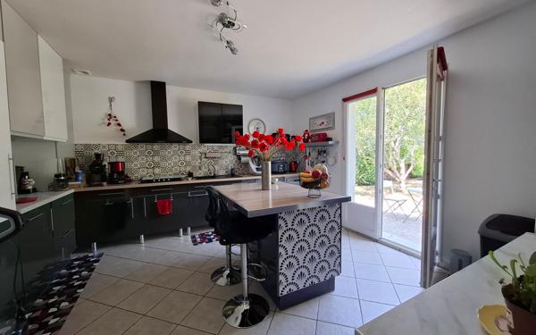 Maison à vendre    4 pièces •  Meursac