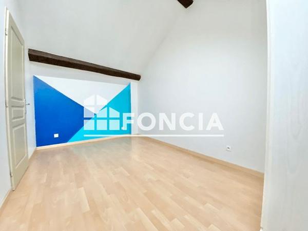 Location Appartement 5 pièces 110.91 m² - 5 PLACE ST MARTIN Remilly 57580