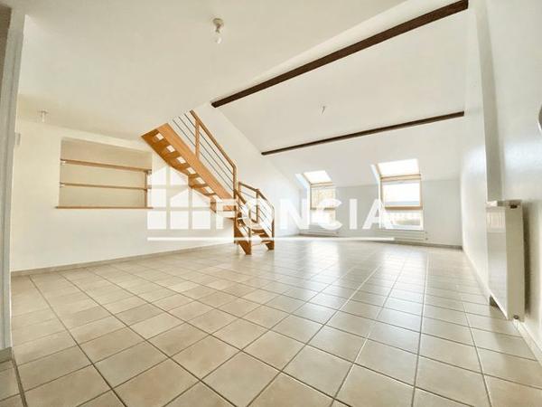 Location Appartement 5 pièces 110.91 m² - 5 PLACE ST MARTIN Remilly 57580