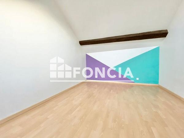 Location Appartement 5 pièces 110.91 m² - 5 PLACE ST MARTIN Remilly 57580