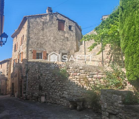 Maison provençale en intramuros du BARROUX