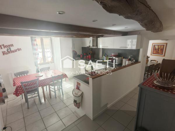 Maison provençale en intramuros du BARROUX