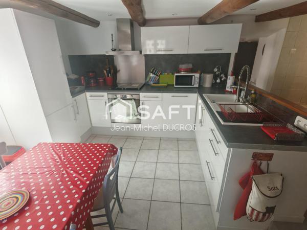 Maison provençale en intramuros du BARROUX