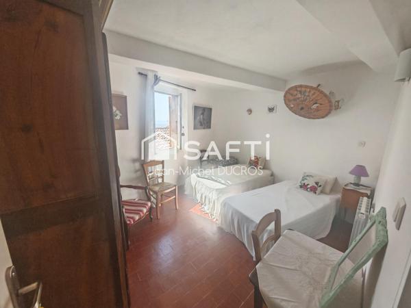 Maison provençale en intramuros du BARROUX