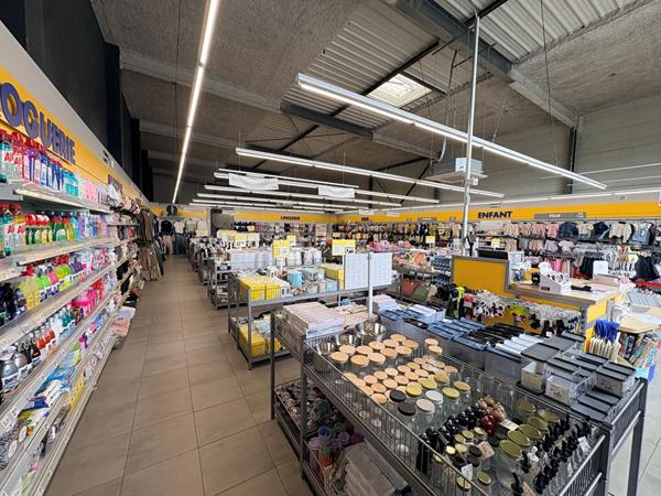 Local commerciale Zone Commerciale Leclerc , Chateau gontier sur mayenne Local commerciale Zone Commerciale Leclerc , Chateau gontier sur mayenne