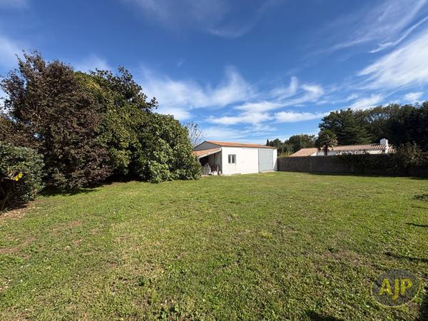 Vente terrain Challans : 112 900 € - AJP Immobilier Challans