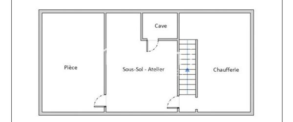 Grande maison de 284m2 à rénovée divisée en 3 appartements avec dépendances de 478m2 environ