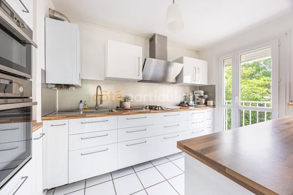 Vente
                Appartement114 m² - 5 Pièces -
                    SAINT HERBLAIN (44800)