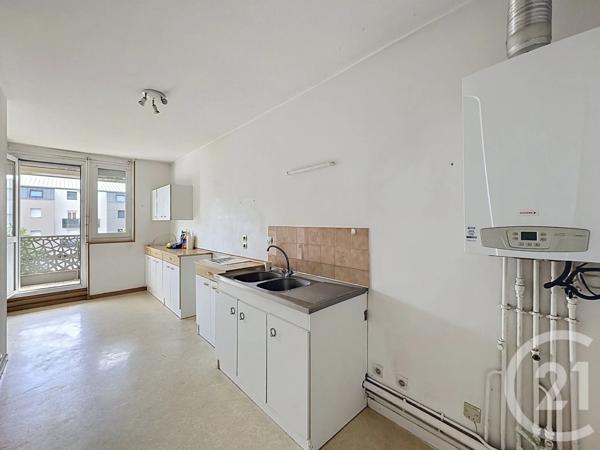 Appartement F3 à vendre  3 pièces - 72 m 2   FEYZIN  - 69