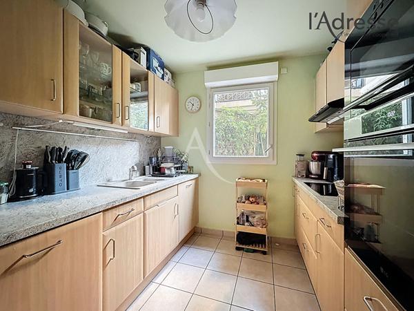 PUTEAUX/ Quais Dion Bouton - Appartement 4 pièces 91m² - Terrasse/Jardin 53m² - 1 Box - 1 Parking