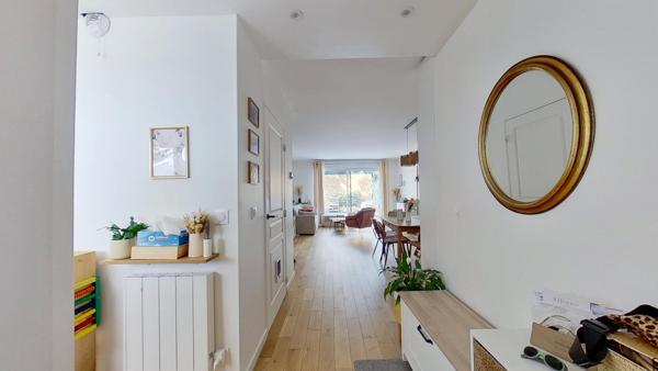 Appartement
         3 pièces
        - 75 m² Exclusivité 360 000 € *